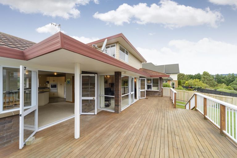 Photo of property in 78 Pacific Drive, Fitzherbert, Palmerston North, 4410