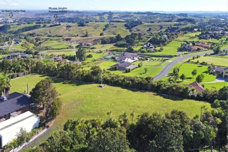 Photo of property in 501 Redoubt Road, Flat Bush, Auckland, 2019