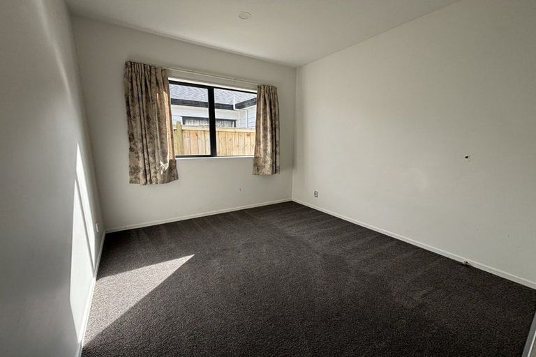 Photo of property in 38 Koroheke Road, Takanini, 2110