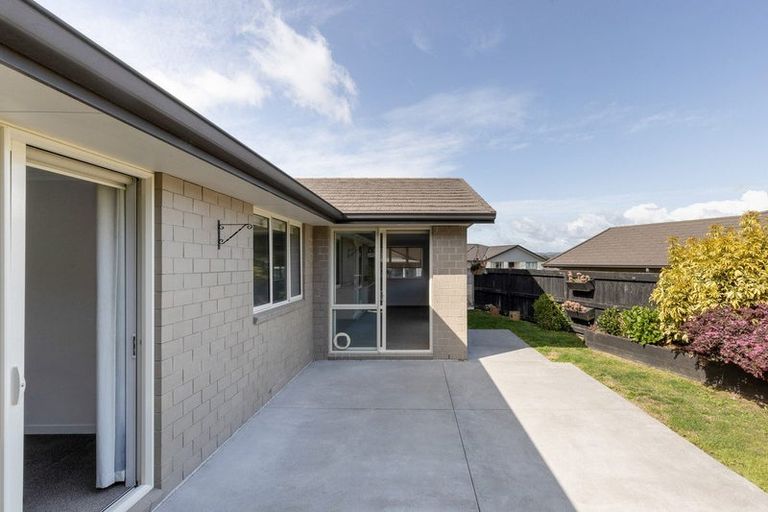 Photo of property in Waterview Estate, 57/4 Greystone Place, Omokoroa, 3114