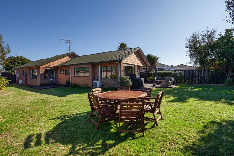 Photo of property in 54 Pacific View Road, Papamoa Beach, Papamoa, 3118
