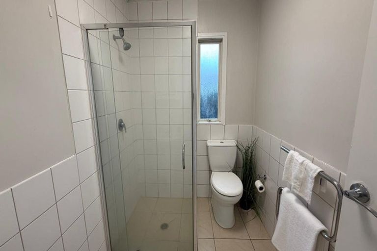 Photo of property in 4/4 Meadow Street, Mount Wellington, Auckland, 1062