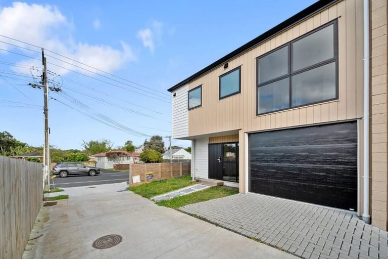 Photo of property in 25a Crawford Avenue, Mangere Bridge, Auckland, 2022