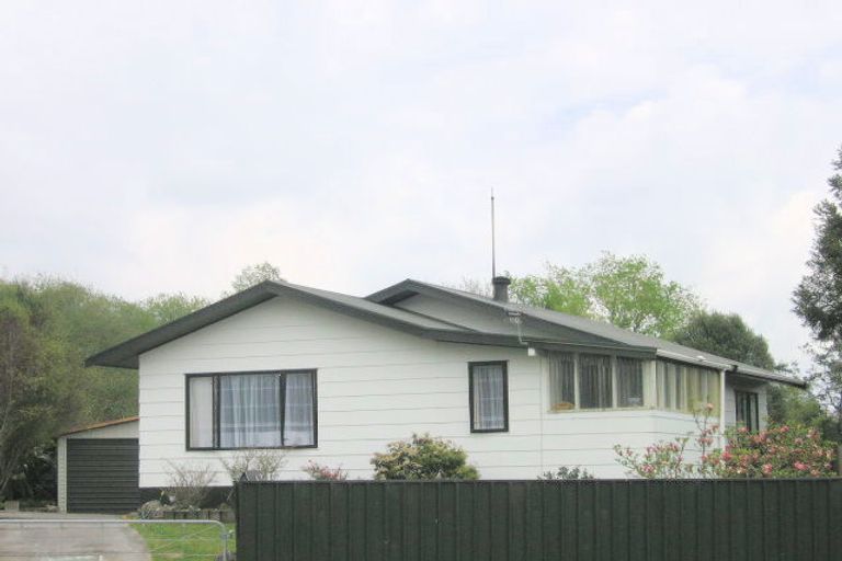 Photo of property in 30 Sequoia Crescent, Owhata, Rotorua, 3010