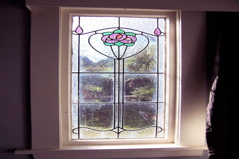 Photo of property in 12 Bridge Street, Tuatapere, 9620