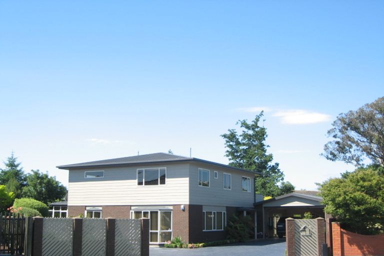 Photo of property in 9 Hamish Place, Westmorland, Christchurch, 8025