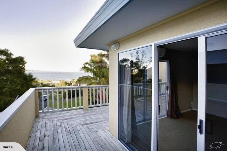 Photo of property in 20 Merehai Place, Snells Beach, 0920