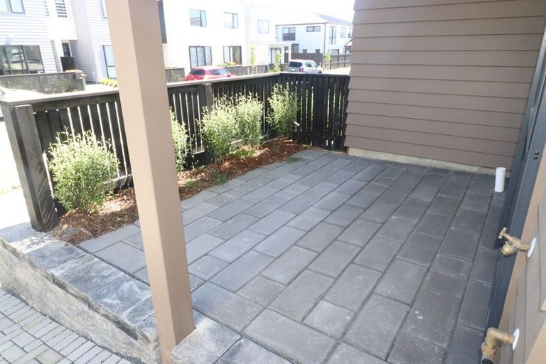 Photo of property in 42 Gecko Road, Hobsonville, Auckland, 0616