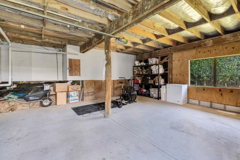 Photo of property in 2/105 Moa Road, Point Chevalier, Auckland, 1022