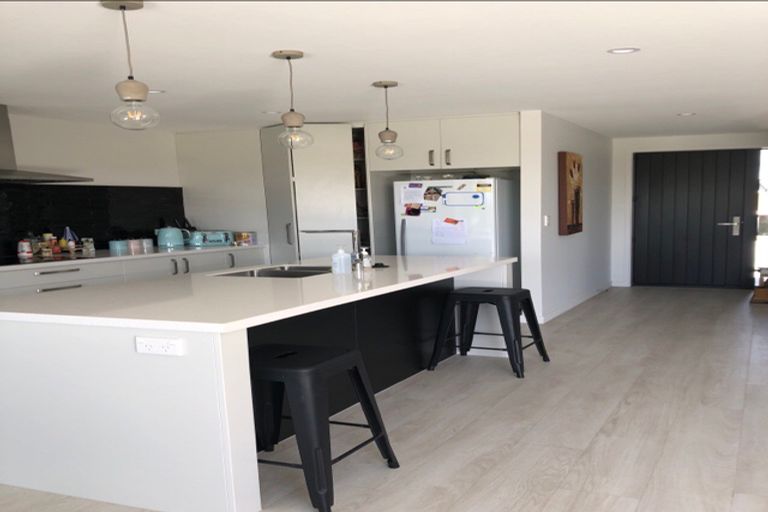 Photo of property in 71 Harding Drive, Papamoa Beach, Papamoa, 3118