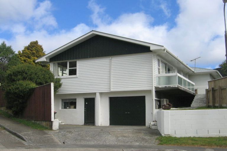 Photo of property in 10 Astor Street, Karori, Wellington, 6012