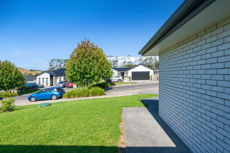 Photo of property in 24 Minerva Avenue, Helensville, 0800