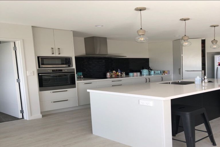 Photo of property in 71 Harding Drive, Papamoa Beach, Papamoa, 3118