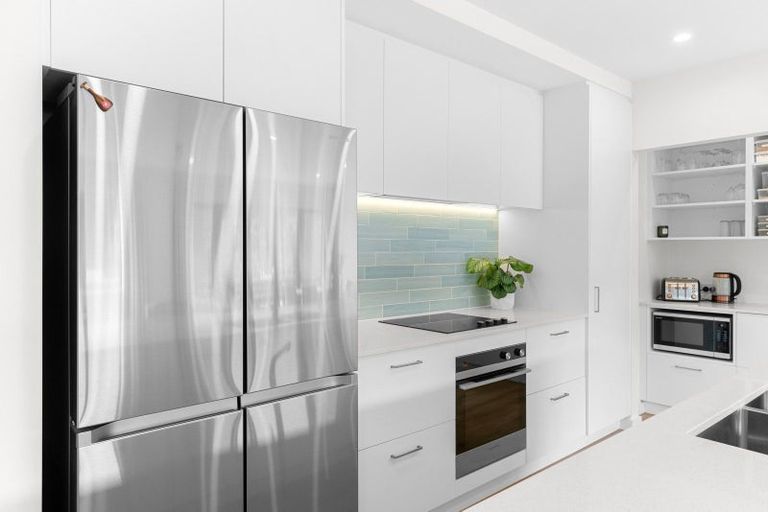 Photo of property in 37 William Gilbert Drive, Mangawhai, 0505