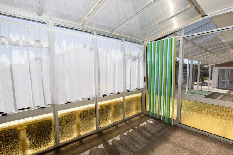 Photo of property in 11 Mcclean Place, Ngatea, 3503