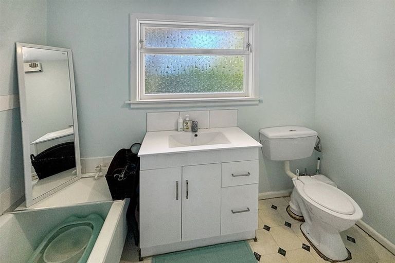 Photo of property in 62 Glandovey Road, Fendalton, Christchurch, 8052