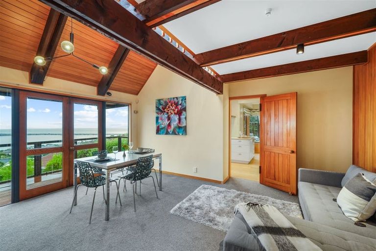 Photo of property in 202b Mount Pleasant Road, Mount Pleasant, Christchurch, 8081