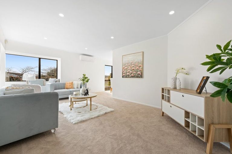 Photo of property in 26 Summermist Drive, Northpark, Auckland, 2013