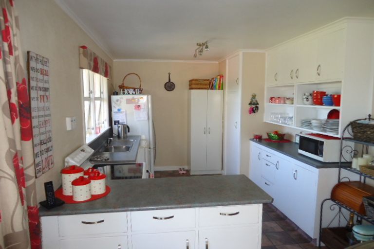 Photo of property in 2 Reid Drive, Putaruru, 3411