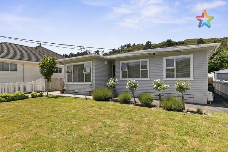 Photo of property in 69 Peel Place, Wainuiomata, Lower Hutt, 5014