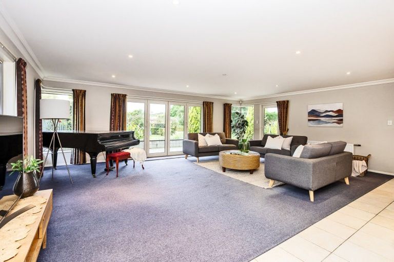 Photo of property in 22 Raeburn Avenue, Otatara, Invercargill, 9879