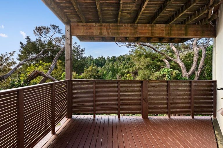 Photo of property in 43b Island Bay Road, Beach Haven, Auckland, 0626