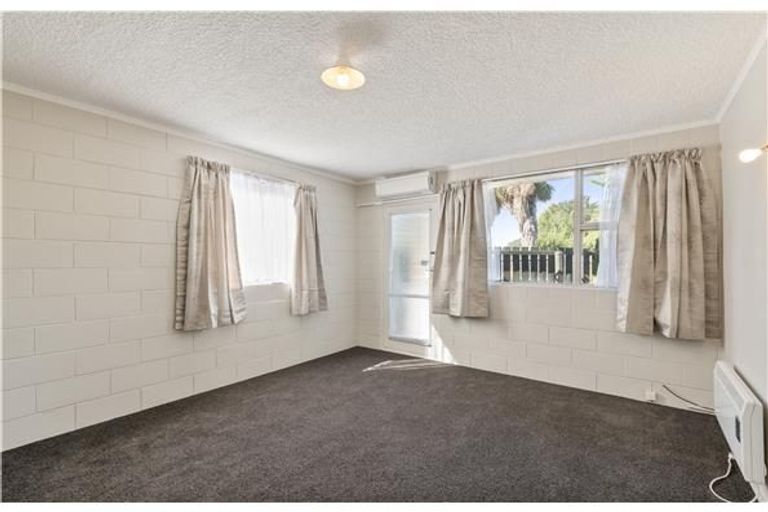 Photo of property in 45 Whitmore Street, Edgeware, Christchurch, 8013