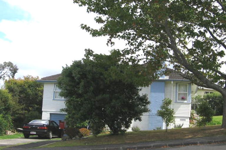 Photo of property in 72 Blakeborough Drive, Forrest Hill, Auckland, 0620