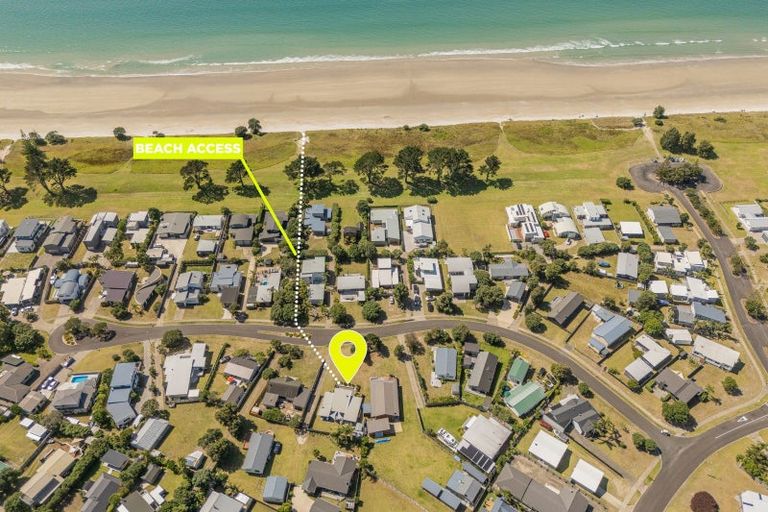 Photo of property in 113 Sands Crescent, Matarangi, Whitianga, 3592