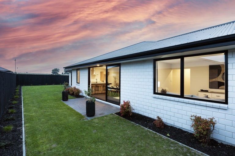 Photo of property in 318 Halswell Junction Road, Halswell, Christchurch, 8025