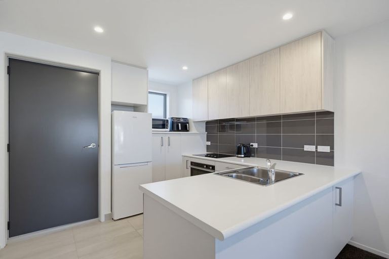 Photo of property in 6/17 Link Crescent, Stanmore Bay, Whangaparaoa, 0932