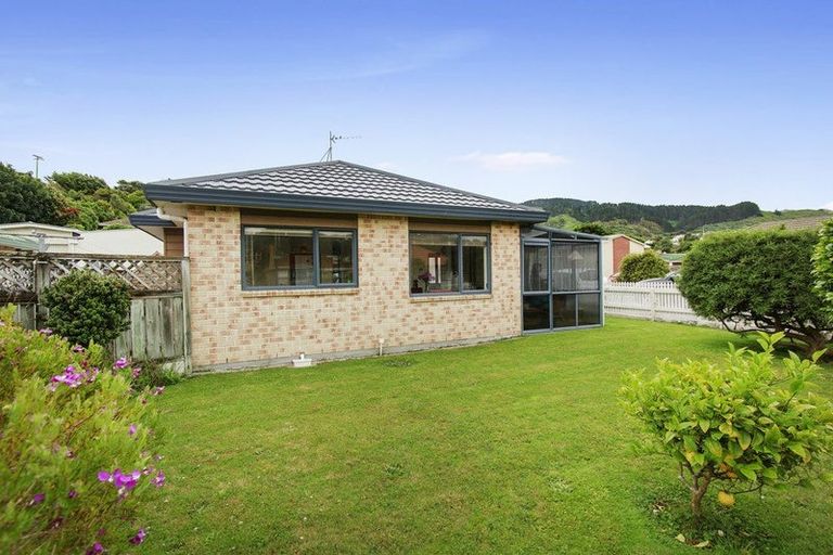Photo of property in 1/157 Main Road, Tawa, Wellington, 5028