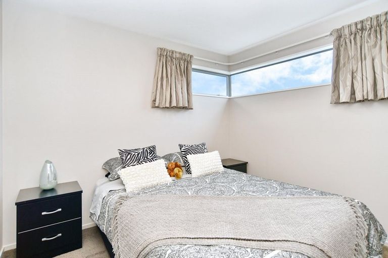 Photo of property in 100 Broadhaven Avenue, Parklands, Christchurch, 8083