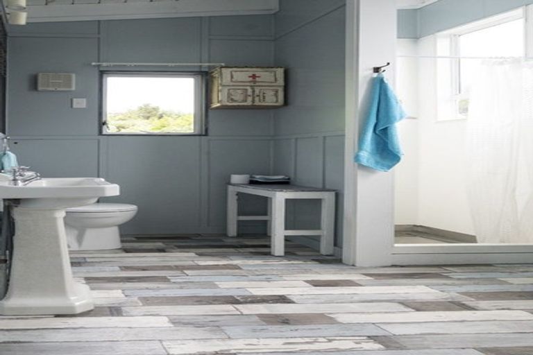 Photo of property in 43 Doves Bay Road, Kerikeri, 0294