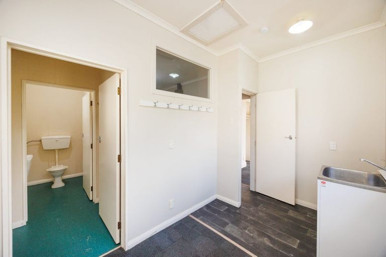 Photo of property in 58 Rangitane Street, Palmerston North, 4414
