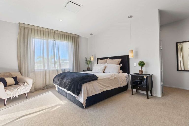 Photo of property in 42 Cassinia Close, Papamoa Beach, Papamoa, 3118