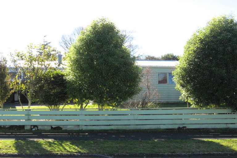 Photo of property in 3 Eton Drive, Hillcrest, Hamilton, 3216