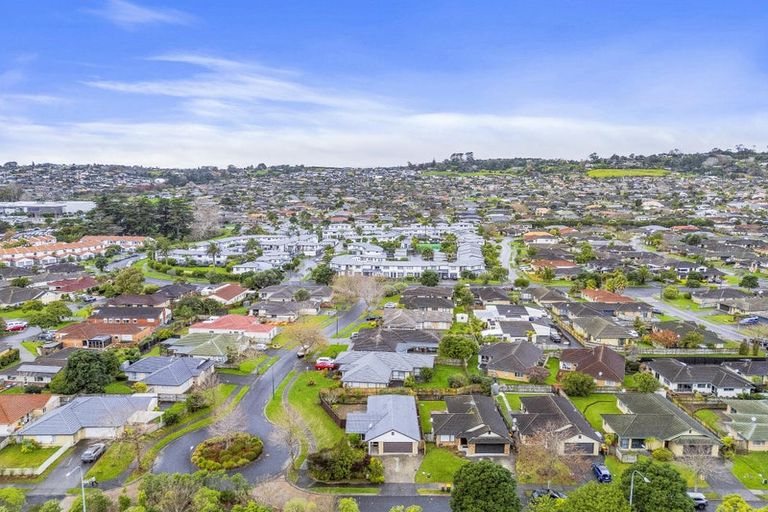 Photo of property in 2 Marlon Lane, East Tamaki, Auckland, 2016