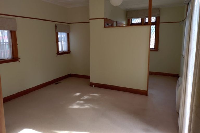 Photo of property in 18 Trafalgar Street, Johnsonville, Wellington, 6037