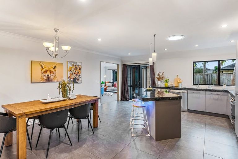 Photo of property in 18 Trusham Court, Paraparaumu, 5032