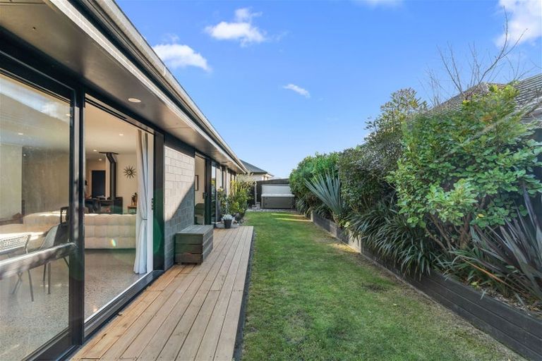 Photo of property in 25 Katrine Drive, Marshland, Christchurch, 8083