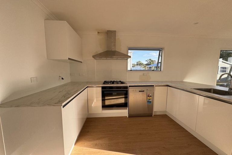 Photo of property in 48 Ruahine Street, Paraparaumu, 5032