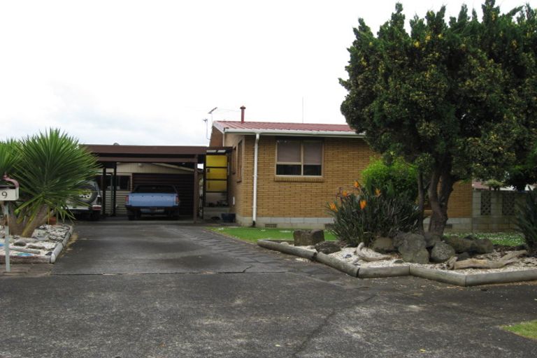Photo of property in 9 Claresholm Place, Mangere Bridge, Auckland, 2022