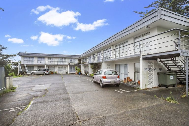 Photo of property in 11/19a Verbena Road, Birkdale, Auckland, 0626