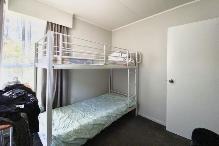 Photo of property in 13 Carbery Place, Manurewa, Auckland, 2102