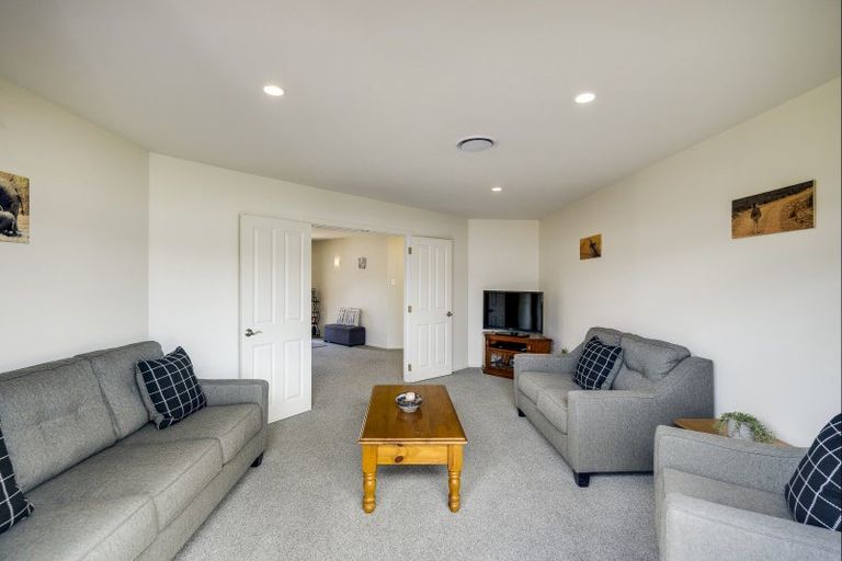 Photo of property in 8 Hanna Place, Havelock North, 4130