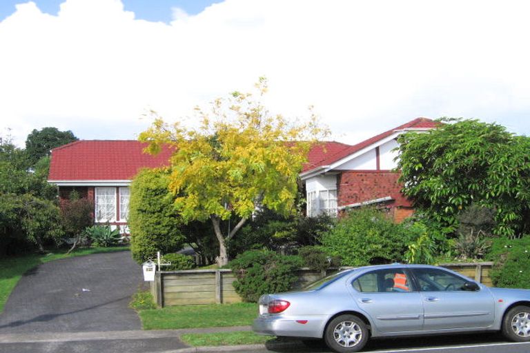 Photo of property in 174 Prince Regent Drive, Farm Cove, Auckland, 2012