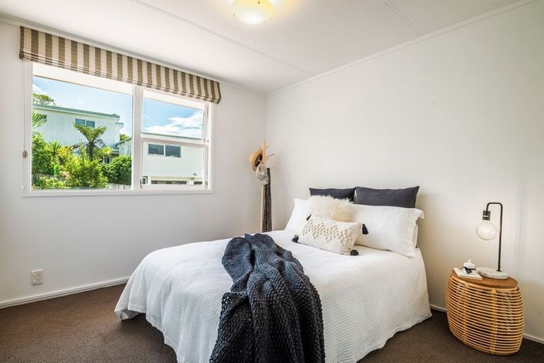 Photo of property in 11 Park Rise, Campbells Bay, Auckland, 0630