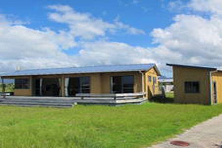 Photo of property in 133 Harbour Drive, Matarangi, Whitianga, 3592