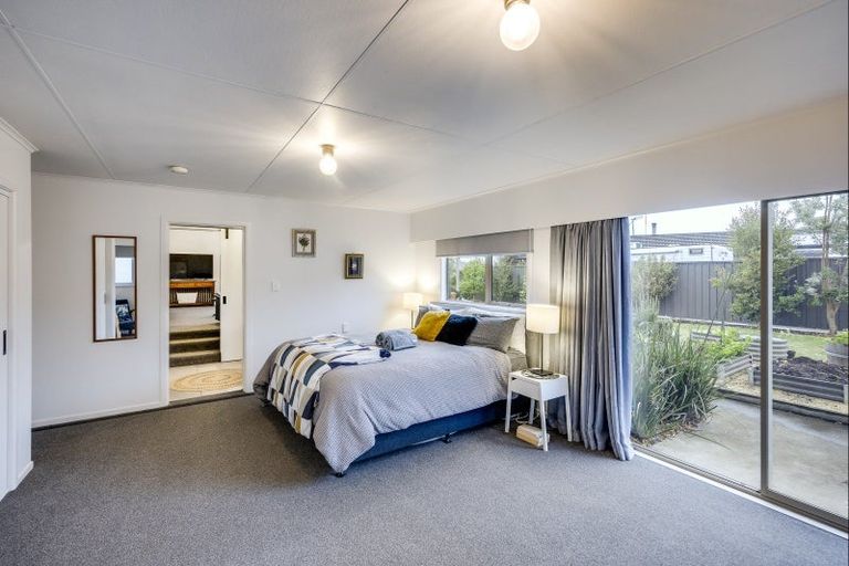 Photo of property in 9 Lowther Place, Taradale, Napier, 4112
